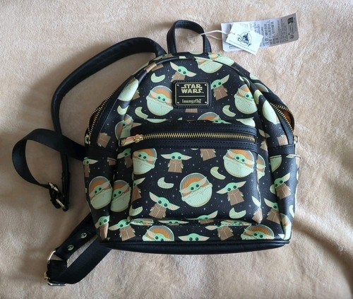 Loungefly star wars baby yoda - star,