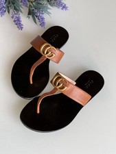 GUCCI Brown Leather GG Thong