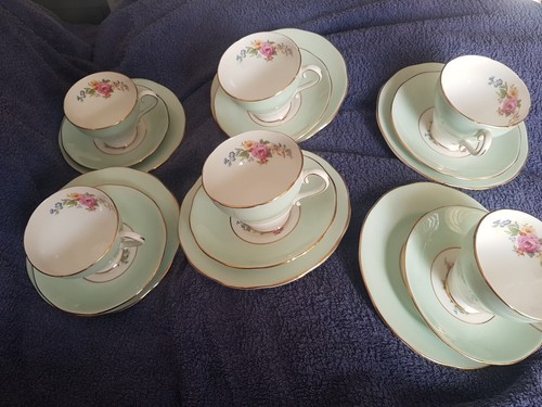 Mint cond salisbury - mint, green