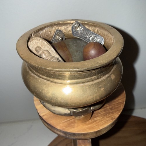 Antique chinese bronze - bronze, tripod