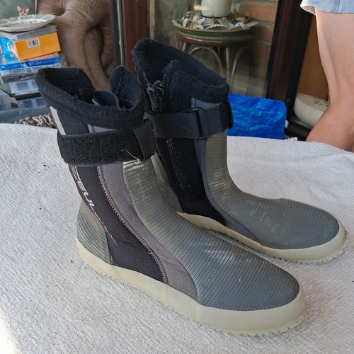 Gul wetsuit boots - wetsuit,