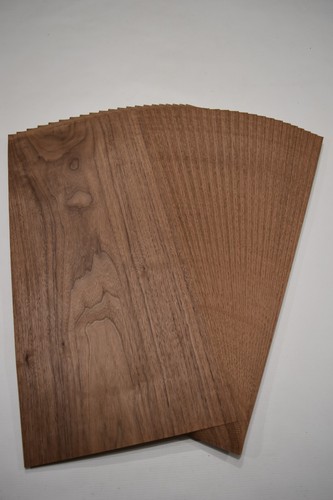 Walnut veneer bundle 22 - walnut, –