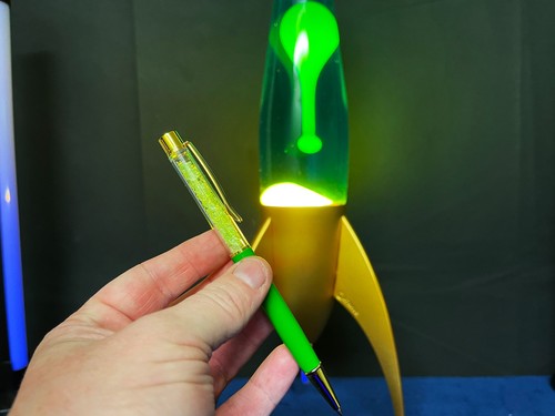 Uranium vaseline glass filled - uranium,