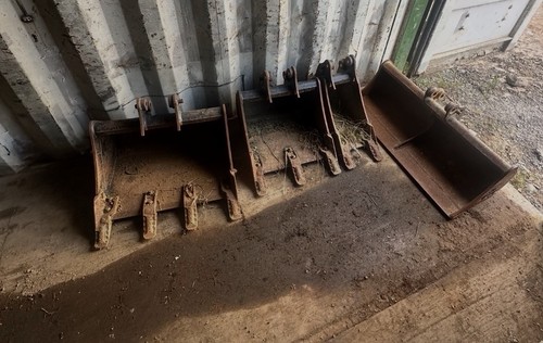 Rhinox grader to - 36”, suit