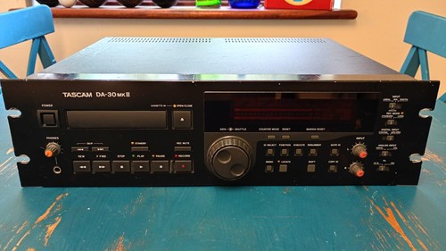 Tascam dat machine - dat,