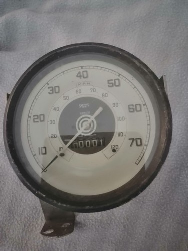 Vintage smiths speedometer - ma,