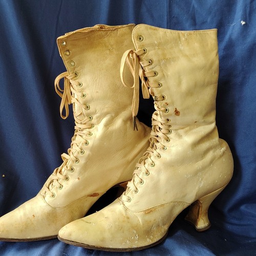 Antique victorian beige - antique,
