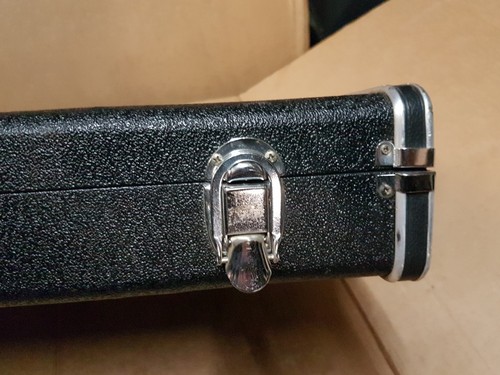 Super thin bass case fits - thin,