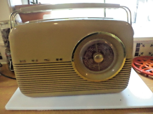 Tr82 bush retro portable - bush,