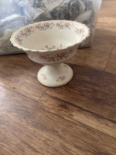 Aveiro ibis footed floral bowl - aveiro,