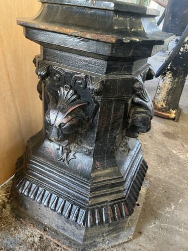 Cast lamp post base - post,