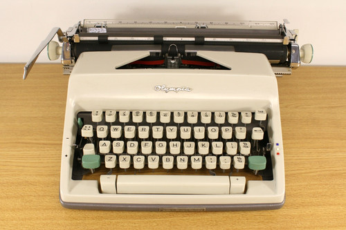 Olympia sm9 typewriter 1960 - sm9, 1960's