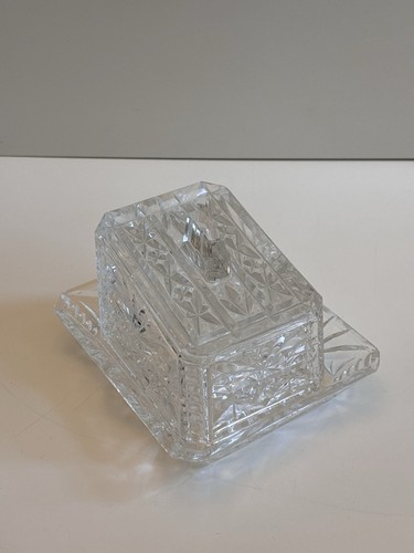 Vintage cut glass art - cut,
