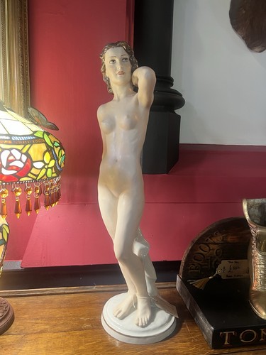 Stunning czech royal dux - stunning,