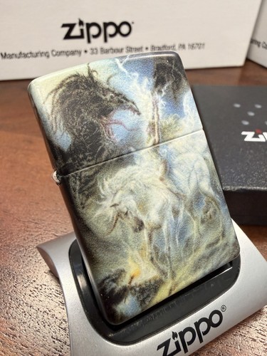 Genuine zippo luis royo - luis,