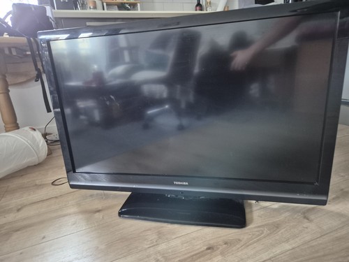 Toshiba regza inch full hd - toshiba,