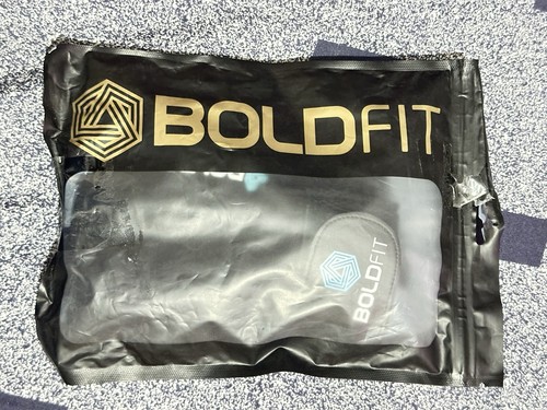 Boldfit gym gloves - medium, size