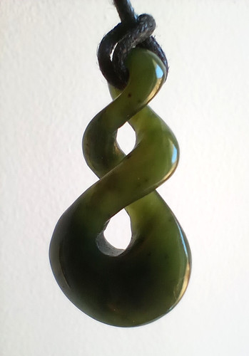 Nephrite jade pikorua takirua - jade,
