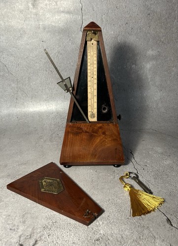 Antique vintage maelzel - antique, paquet