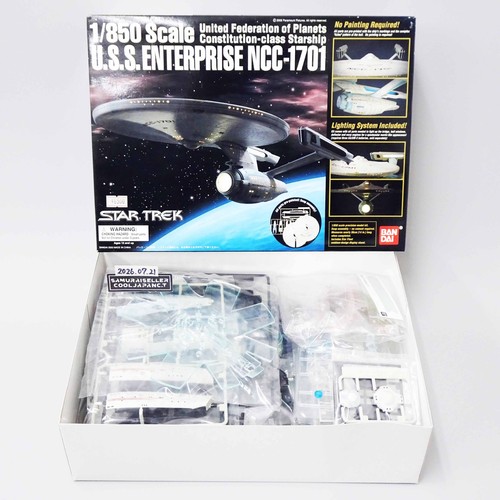 Bandai star trek 850 - trek, 1/850