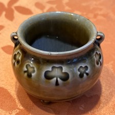 Irish Porcelain Wade Cauldron With Shamrock Design. Made In Ireland
