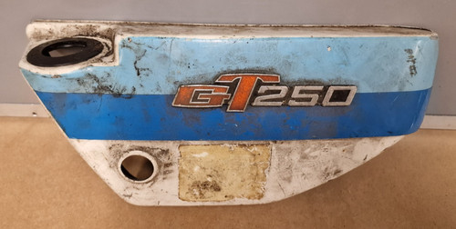 Suzuki gt250 side - gt250, panel