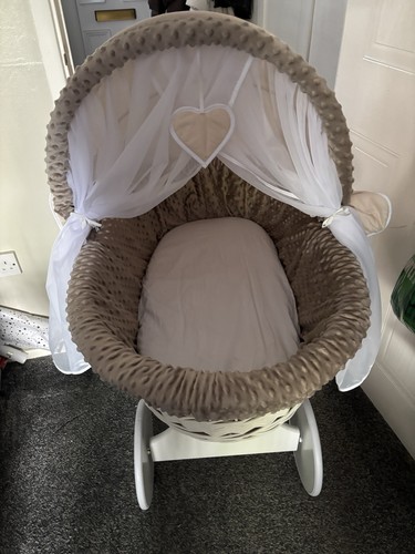 Moses basket padded - padded, wicker