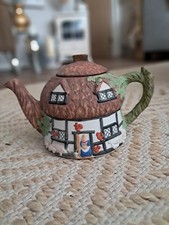 Christopher wren thatched - wren,