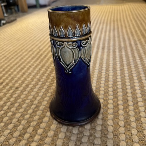 Royal doulton vase 6711 art - doulton,