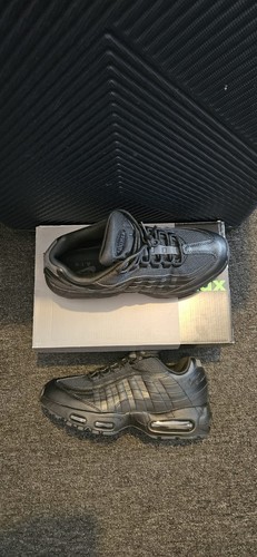 Nike brand new - brand, in