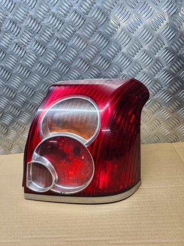 Toyota avensis rear - avensis, light