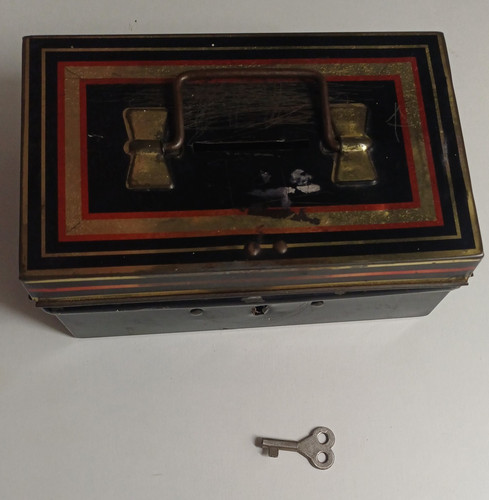 Vintage small metal cash box - vintage,