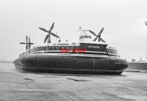 Photo seaspeed hovercraft - ,