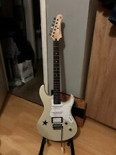 Yamaha pacifica 112v electric guitar