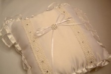 BEAUTIFUL WEDDING RING CUSHION