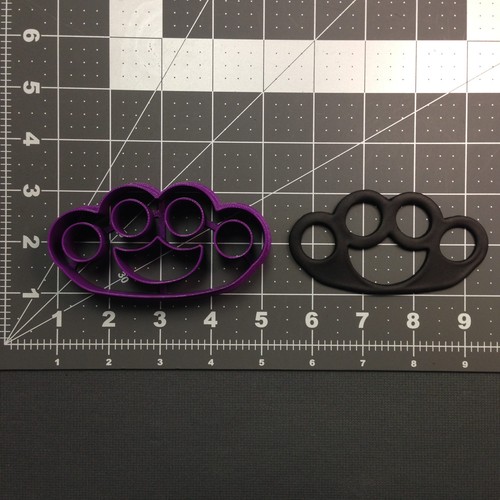 Brass knuckles cookie - brass,