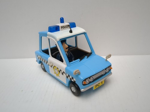 Postman pat police car - pat,