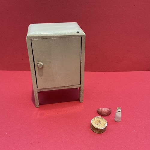 Vintage dolls house tiny toy - house,