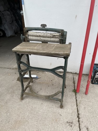 Vintage cast iron - , pioneer