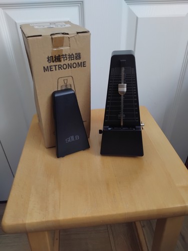 Solo mechanical metronome - solo,