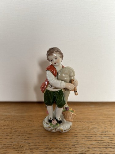 Vintage figurine boy - a,