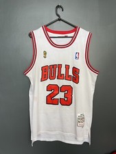 MICHAEL JORDAN CHICAGO BULLS NBA FINALS 1995-96 HARDWOOD CLASSIC JERSEY