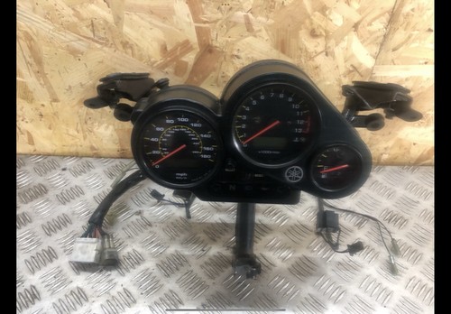 Yamaha fzs 1000 fazer - fazer, clocks