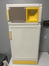 Little Tikes Vintage kitchen Refrigerator Freezer Ice dispenser white yellow