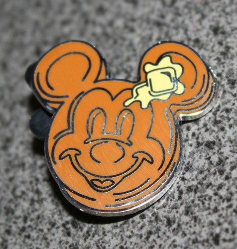 Disney pin mickey - pin, waffle