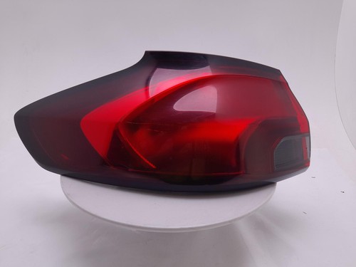 Vauxhall zafira tail light - vauxhall,