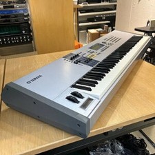 Yamaha MOTIF ES8 88-Key