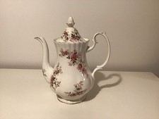 Royal Albert Bone China Lavender Rose Coffee Pot Excellent Condition