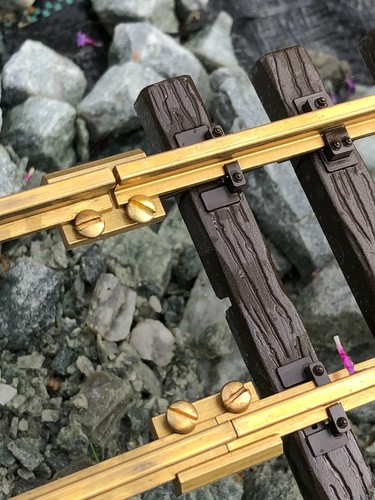Electrical continuity track - electrical,