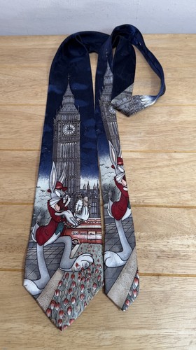 Looney tunes bugs bunny - looney, london